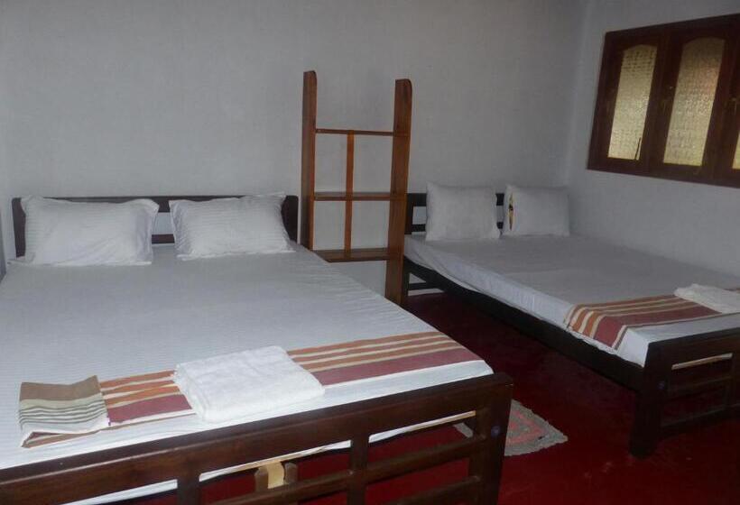 اتاق خانوادگی, Ocean View Beach Resort   Kalpitiya