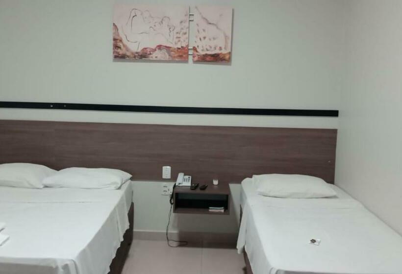 غرفة قياسية, Plaza Pontes E Lacerda