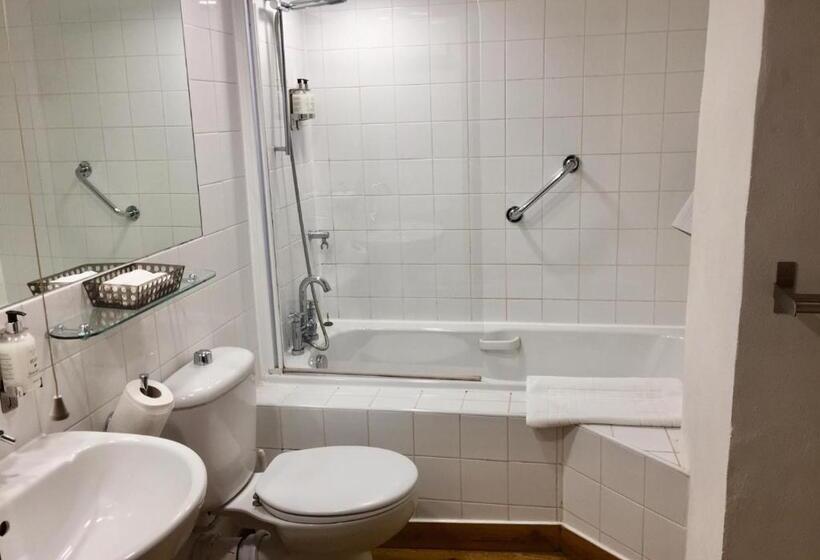 غرفة ديلوكس, Seven Stars