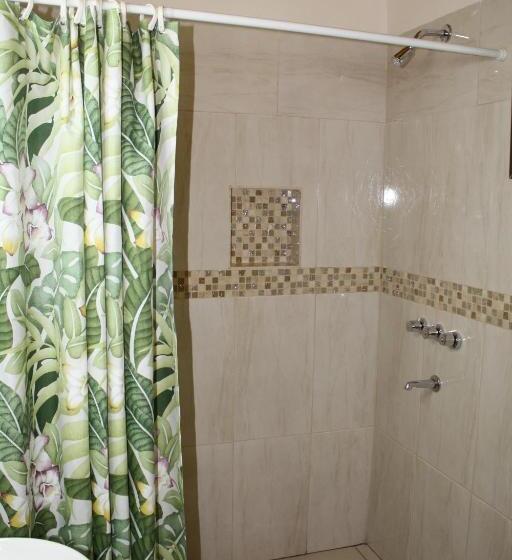 اتاق استاندارد, Oasis Bed And Breakfast