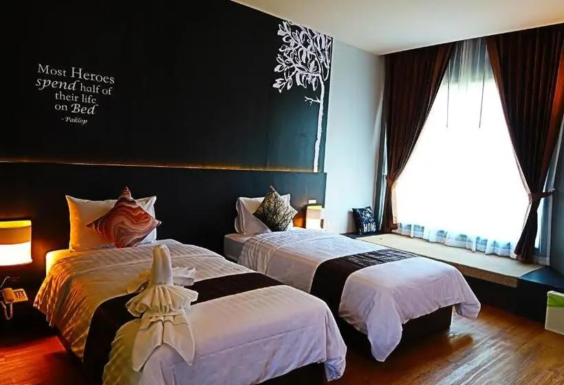 デラックスルーム, Paklop Resort