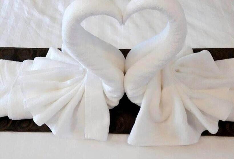 デラックスルーム, Paklop Resort