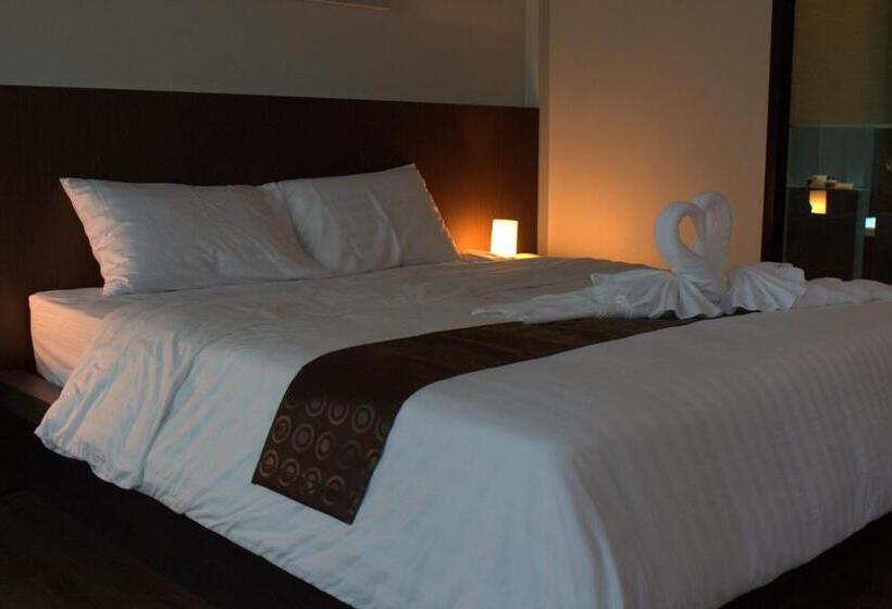 デラックスルーム, Paklop Resort