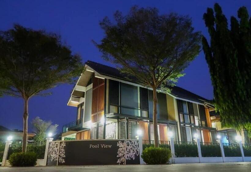 デラックスルーム, Paklop Resort