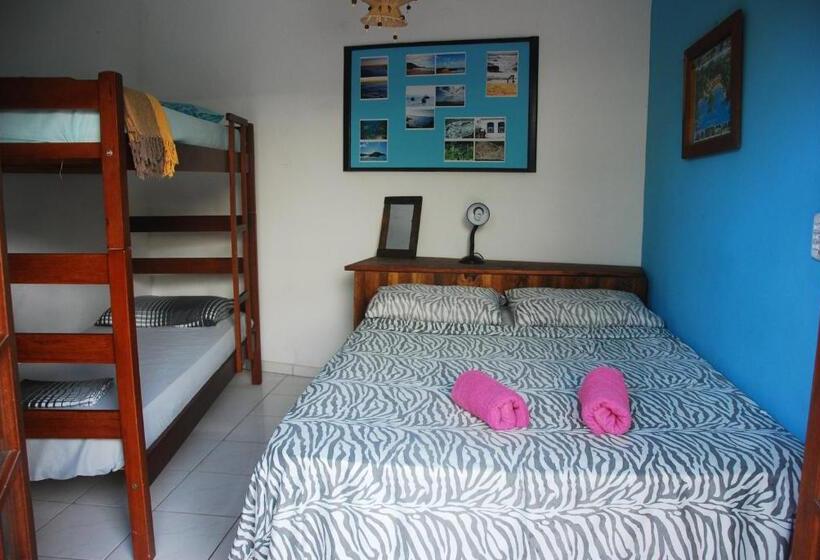 Четырехместный Номер Стандарт, Samblumba Hostel Trindade