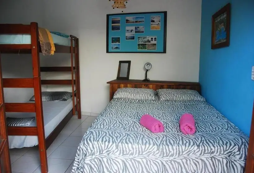 Standard Neljän Hengen Huone, Samblumba Hostel Trindade