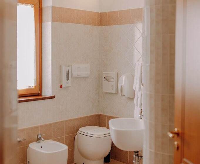 4인용 스탠다드 룸, San Raffaele Hotel Restaurant & Resort