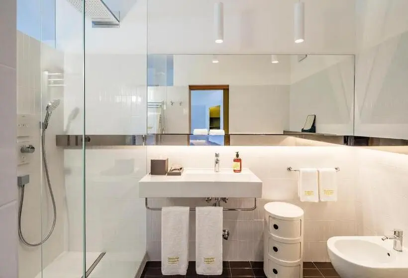 Deluxe-huone Järvinäkymä, Seehotel Ambach