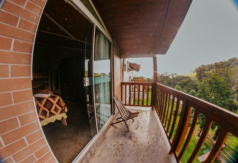 חדר אקונומי, Sítio Crescer