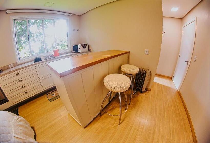 סוויטה נוף לגינה, Sítio Crescer