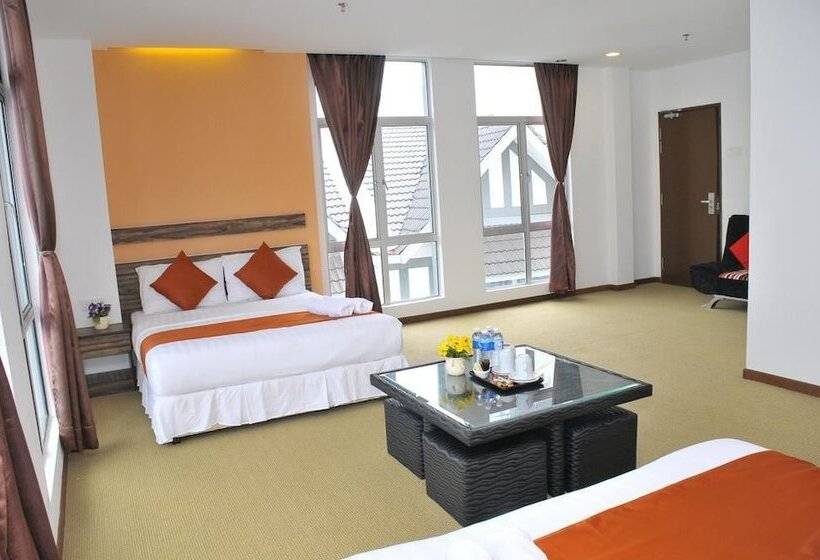 Suite Familiar, Double Stars Brinchang