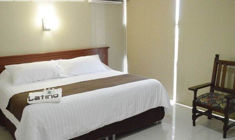주니어 스위트, Latino