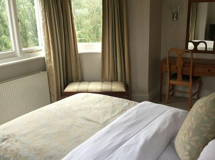 חדר סטנדרט, The Pines