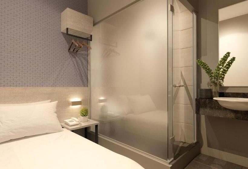 חדר יחיד בסיסי, The Square