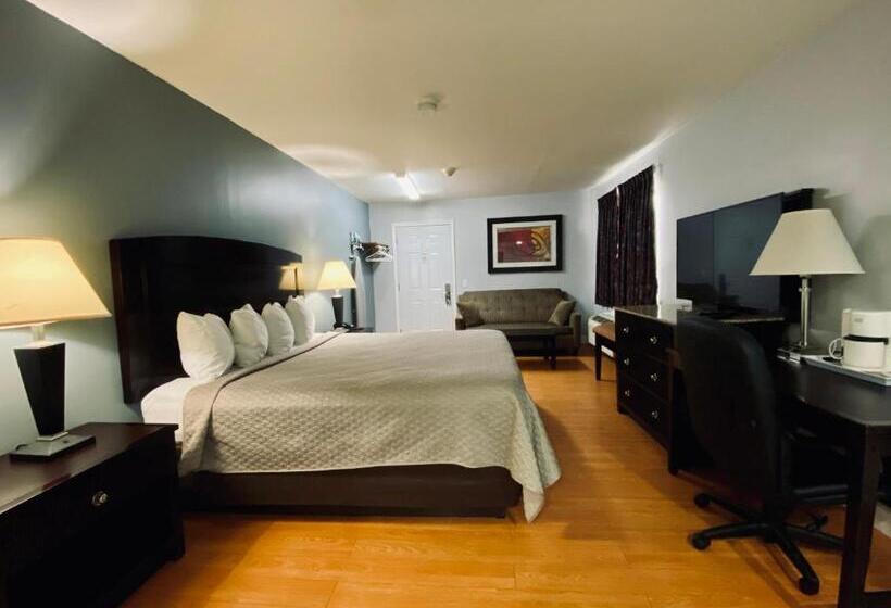 חדר סטנדרט עם מיטת קינג, Kenora Motel