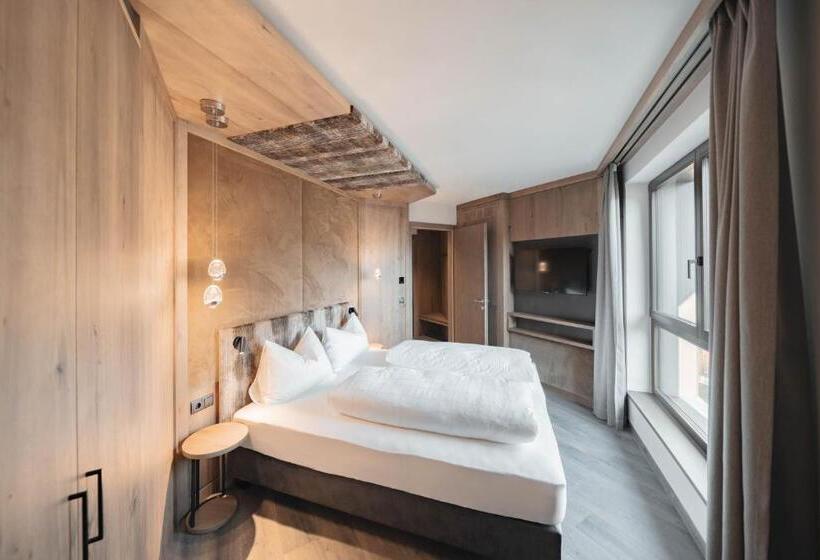 סוויטה, Leitgam Luxury Hotel For Two