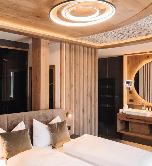 סוויטה, Leitgam Luxury Hotel For Two