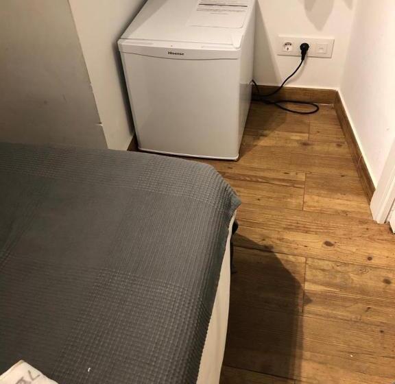 Номер Basic, Hostal Ciempozuelos, Cerca Del Parque Warner Y Madrid