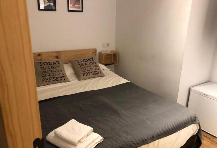 غرفة أساسية, Hostal Ciempozuelos, Cerca Del Parque Warner Y Madrid