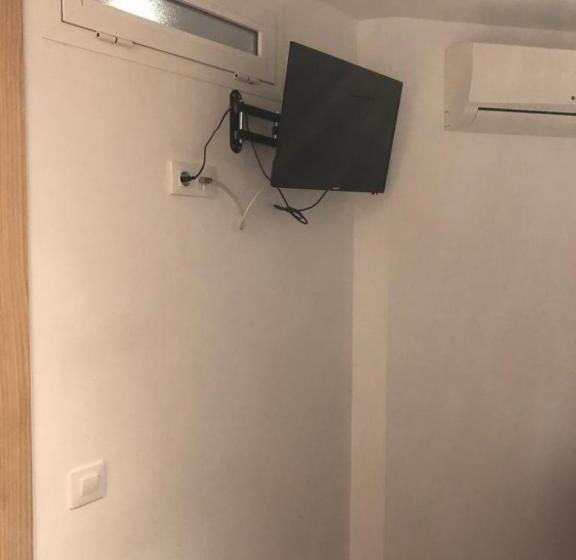 غرفة أساسية, Hostal Ciempozuelos, Cerca Del Parque Warner Y Madrid