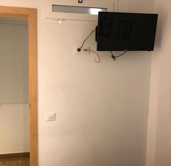 غرفة أساسية, Hostal Ciempozuelos, Cerca Del Parque Warner Y Madrid