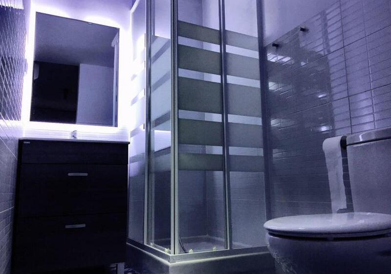 Номер Deluxe, Hostal Ciempozuelos, Cerca Del Parque Warner Y Madrid