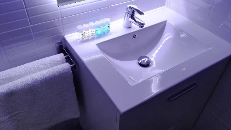 Номер Deluxe, Hostal Ciempozuelos, Cerca Del Parque Warner Y Madrid