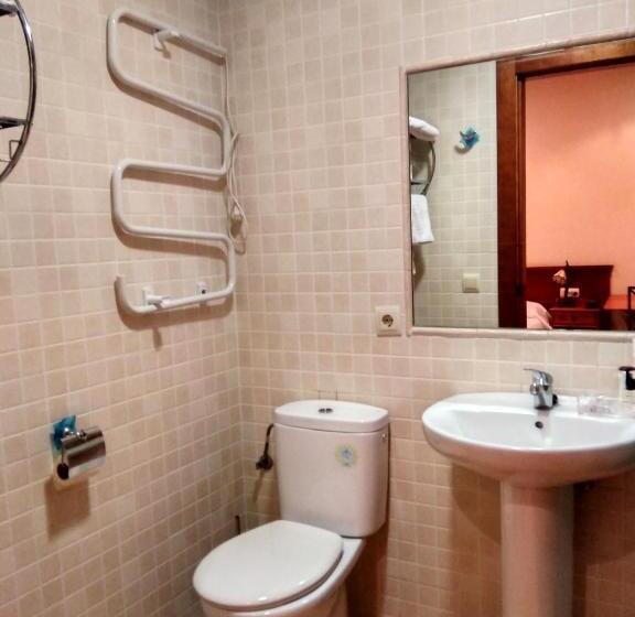 غرفة قياسية ثلاثية, Camino De Las Bardenas