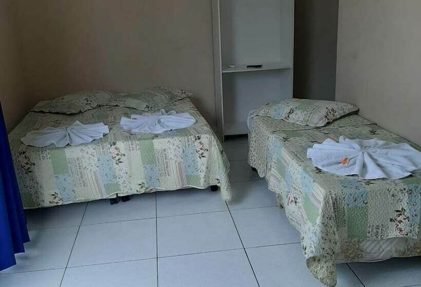 Quarto Triplo Estandar, Divino Pai Eterno