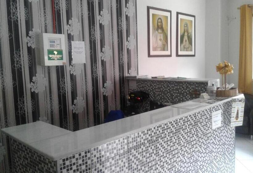 חדר סטנדרט לארבעה, Divino Pai Eterno