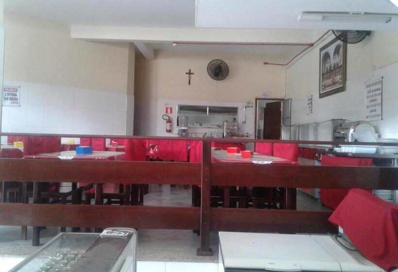 חדר סטנדרט לארבעה, Divino Pai Eterno