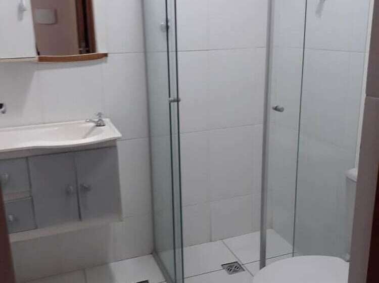 חדר סטנדרט לשלושה, Divino Pai Eterno