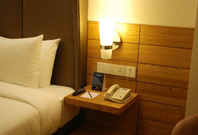 带大床的标准间, Glades