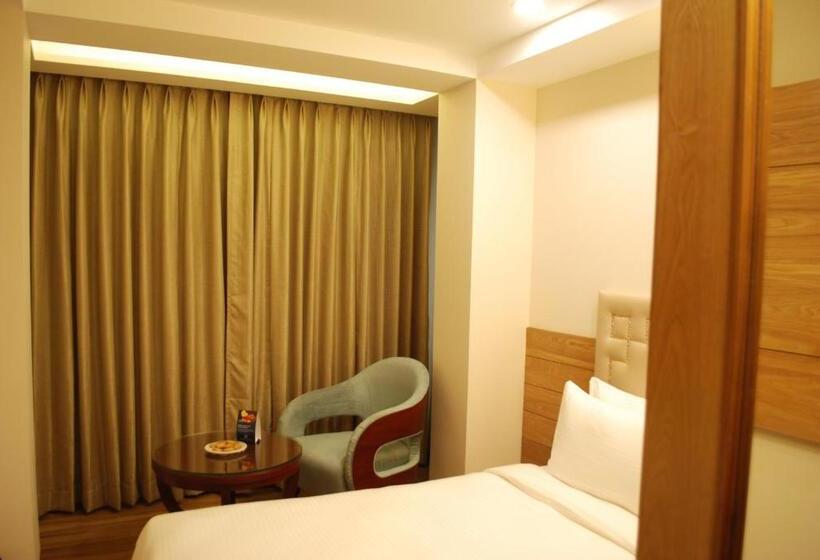 豪华单人间, Glades