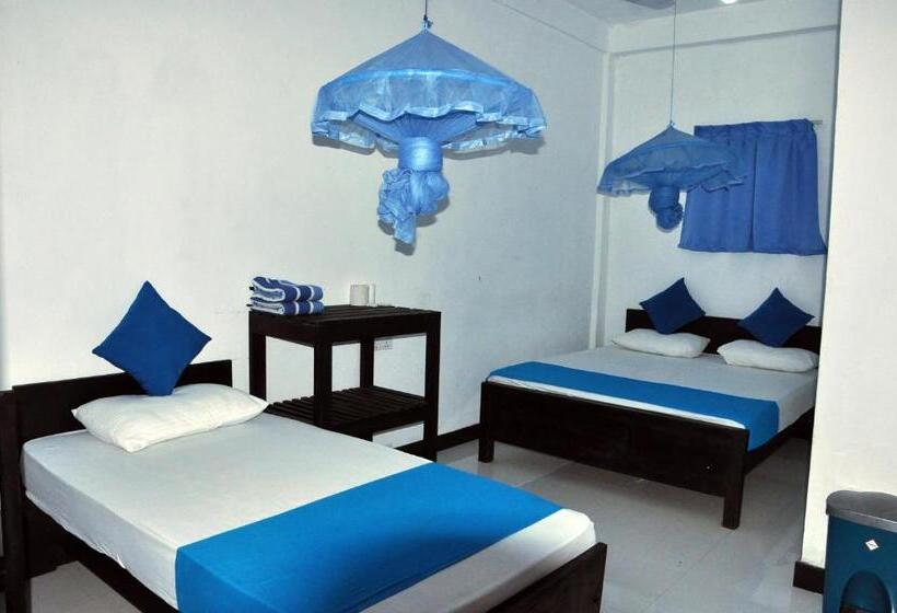 Habitació Triple Estàndard, Natraj Guest House