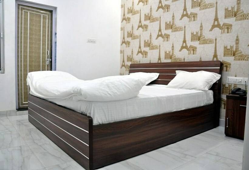 غرفة ديلوكس, Shalimar Palace