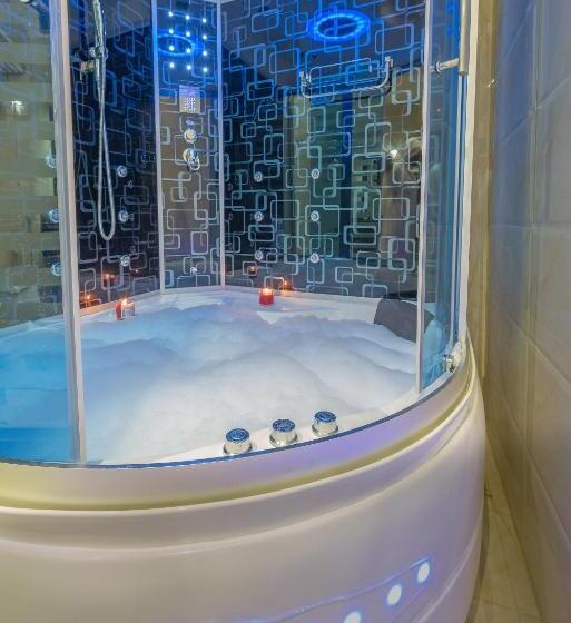 디럭스 스위트, Sharurah Plaza