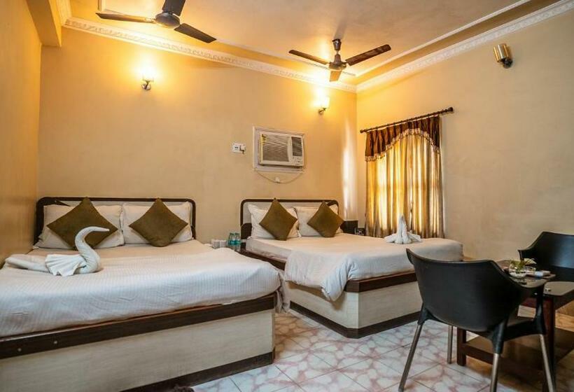 4인용 스탠다드 룸, Sonar Bangla Tarapith