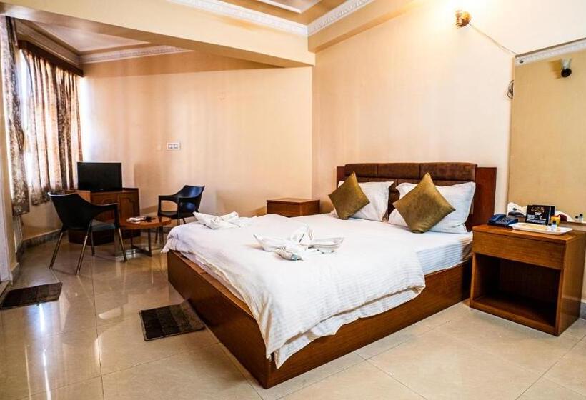 Студия Deluxe, Sonar Bangla Tarapith