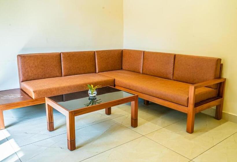 디럭스 스위트 킹 침대, Sonar Bangla Tarapith