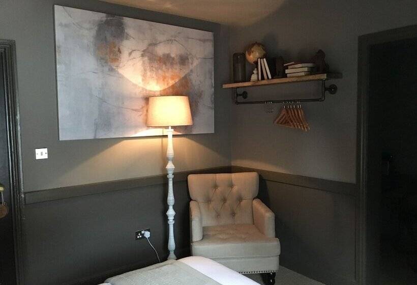 デラックスルーム, The Lion Hotel   Pub & Restaurant