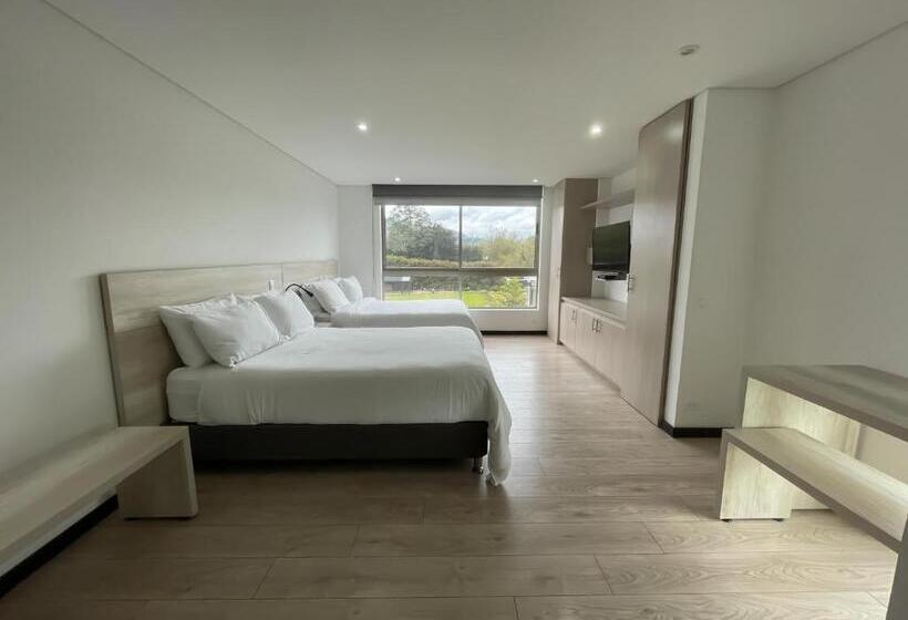 غرفة ديلوكس رباعية, Mg Hotels & Suites