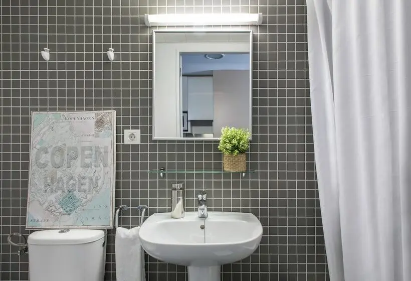 Standard-studio, Residencia Universitaria Roberto De Nobili
