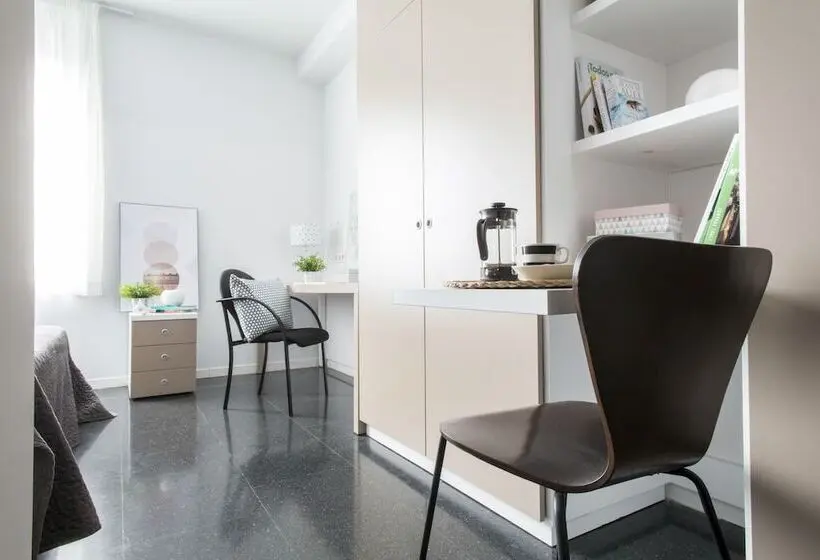 Standard-studio, Residencia Universitaria Roberto De Nobili
