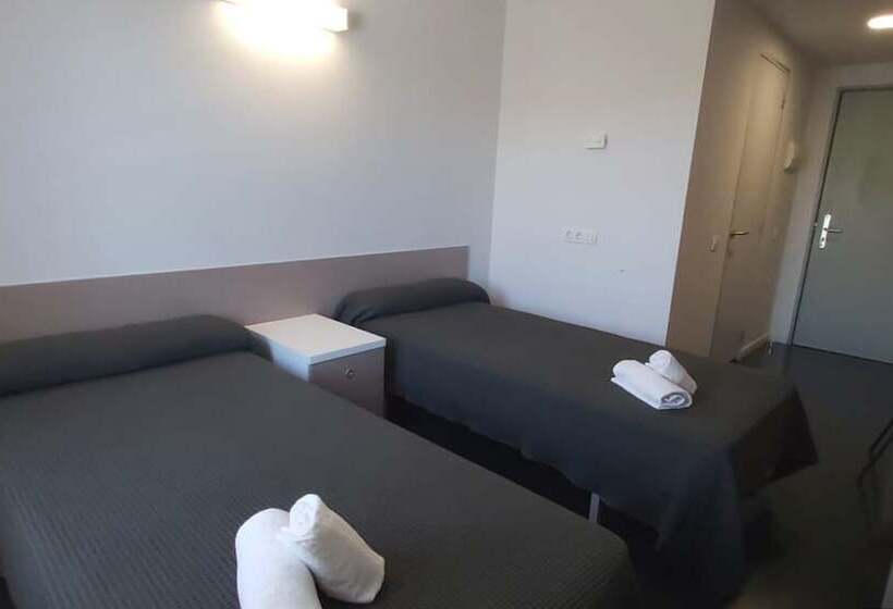 기본룸, Residencia Universitaria Roberto De Nobili