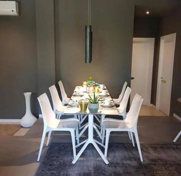 デラックスルーム, Art B&b Design