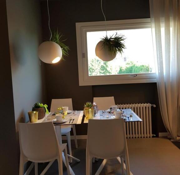 جناح جونيور مزوَّد بشرفة, Art B&b Design