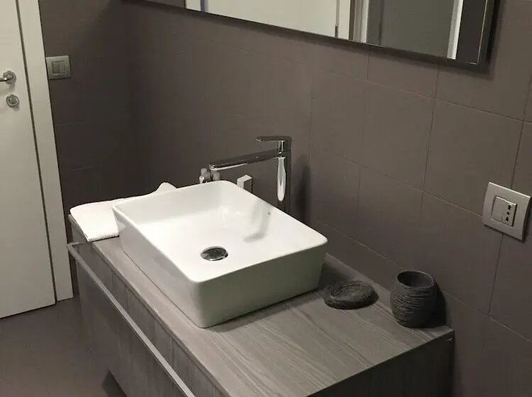 デラックスルーム, Art B&b Design