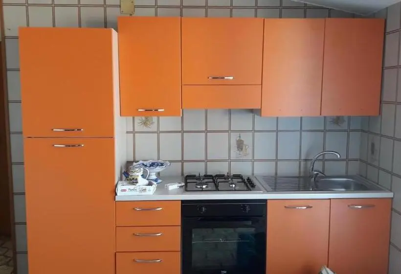 اتاق لوکس با چشمانداز شهر, B&b Maia House