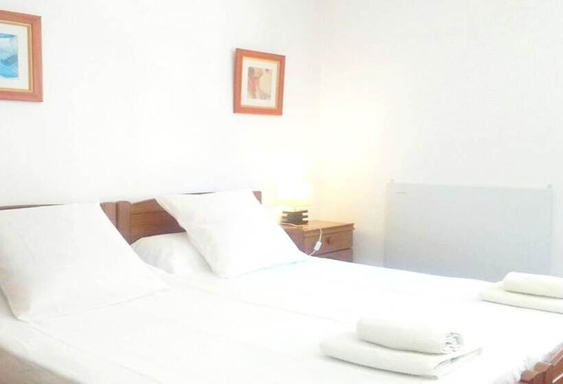 Номер Стандарт Трехместный, Habitacions Sant Pere Claver